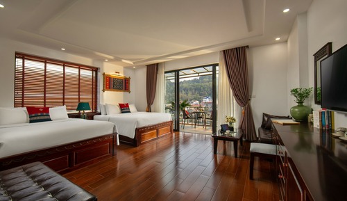 Family Room, Balcony