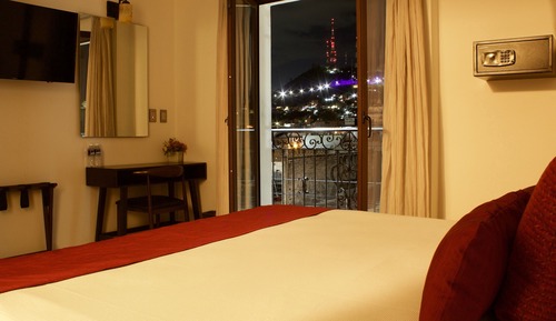 Superior King Room