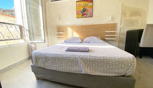 Classic Double Room (2)