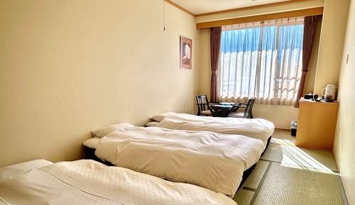 Run of House Triple Room with Private Bathroom, Non Smoking [Room views cannot be selected]