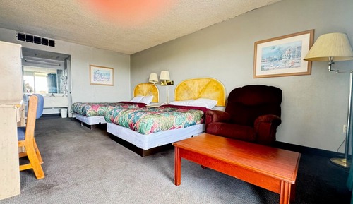 Standard Double Room, 2 Double Beds, Smoking