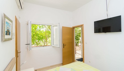 Superior Studio, Balcony, Garden View