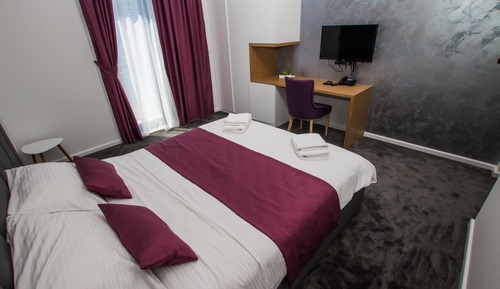 Double Room, Balcony, Garden View