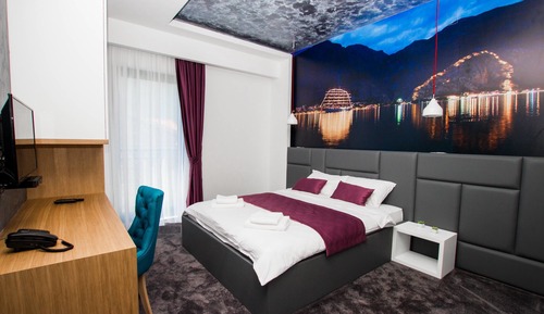 Double Room, 1 Queen Bed with Sofa bed, Balcony, Partial Sea View