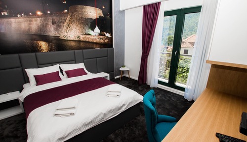 Double Room, Balcony, Partial Sea View