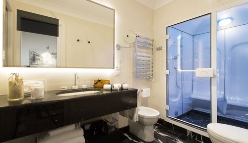 Suite (Private SPA  Separate Building)