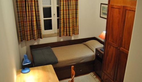 Single Room, Private Bathroom