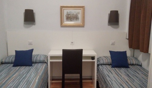 Twin Room (Interior)