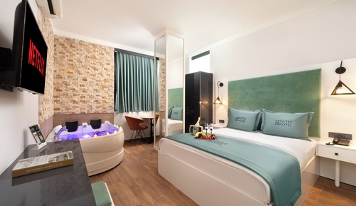 Luxury Room