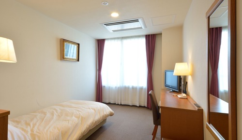 Single Room, Smoking