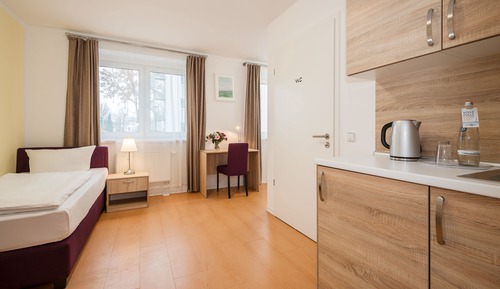 Single Room, Accessible (2)