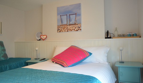 Large Double Room, 1 King Bed, Ensuite, Second Floor 