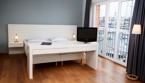 City Apartment, 1 Double Bed, Harbor View