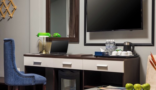 Executive Family Room