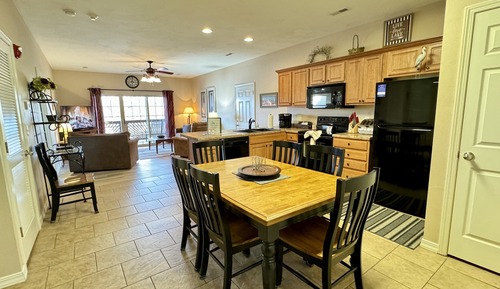 Condo, 3 Bedrooms