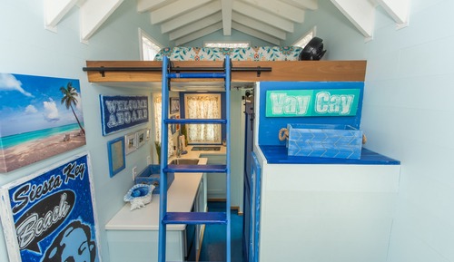 Cabin (Tiny House - Seashell)