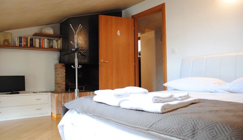 Economy Double Room, Private Bathroom