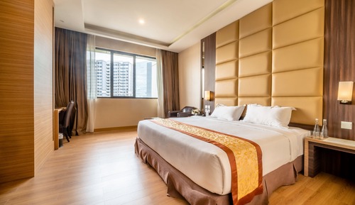 Deluxe Double or Twin Room
