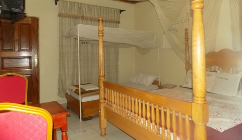 Comfort Twin Room