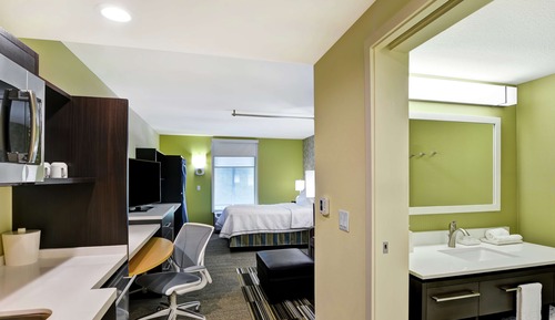 Studio, 1 Queen Bed, Non Smoking