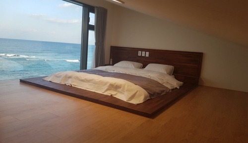 Duplex, Sea View (# 302)