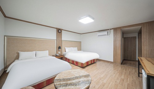 Suite semi (Price for 2, additional charge of 10,000 KRW per person)