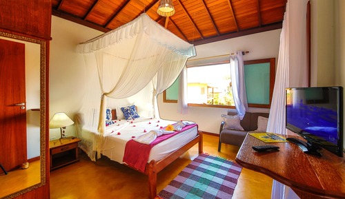 Standard Apartment, 2 Bedrooms, Kitchen, Pool View