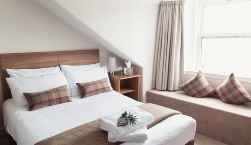 Family Double or Twin Room, Ensuite (Ardgowan View - Room 5)