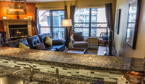Condo, 2 Bedrooms
