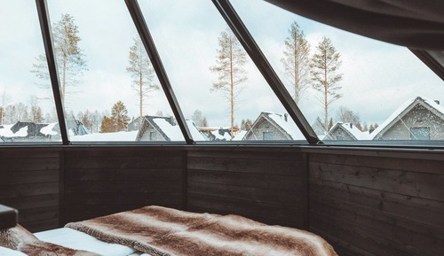 Aurora Cabin King
