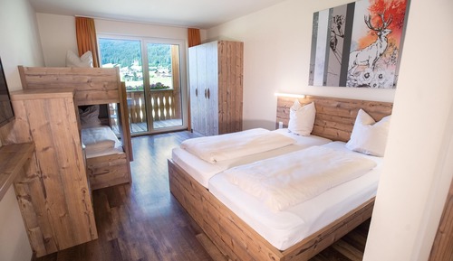 Superior Quadruple Room, Multiple Beds, Balcony, Mountain View