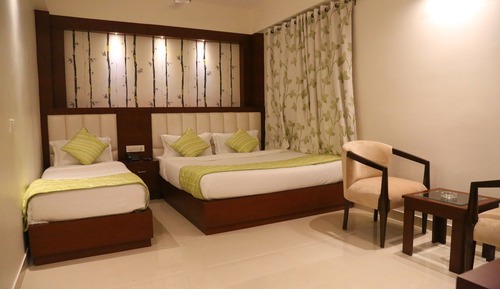 Deluxe Double or Twin Room, Smoking, City View