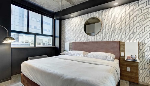 Double Room (VIP 303)