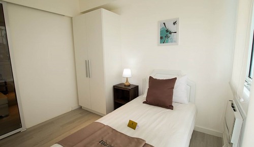 City Condo, 2 Bedrooms, Kitchen, City View
