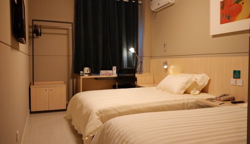 Business Twin Room (A)