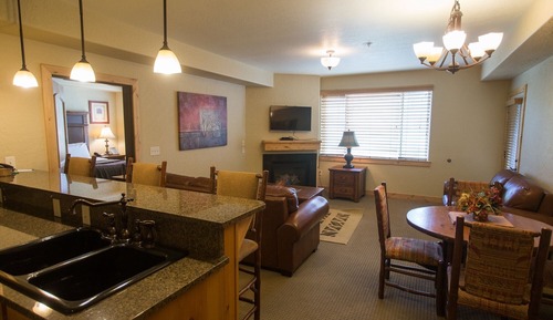 Condo, 3 Bedrooms