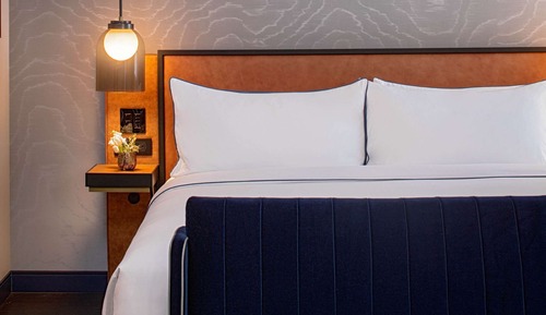 Deluxe Room, 1 King Bed