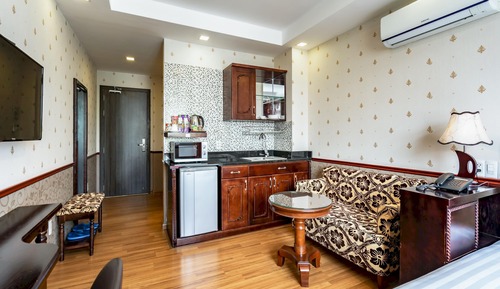 Studio Apartment