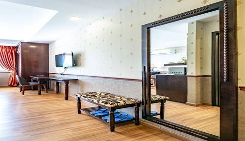 Deluxe Studio Apartment