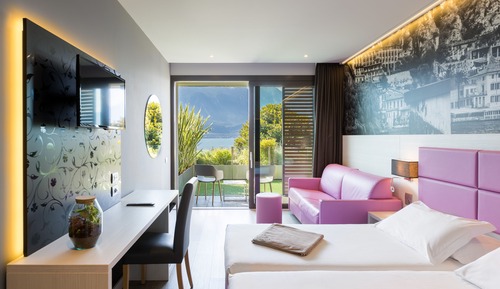 Studio Suite, Hot Tub, Lake View (XL Terrace)