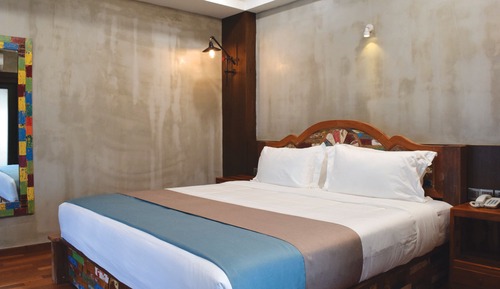 Signature Suite, 1 Bedroom, Non Smoking, Bathtub