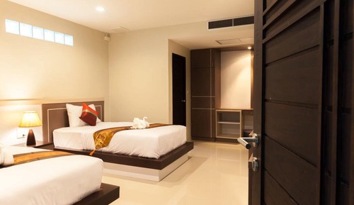 Standard Twin Room