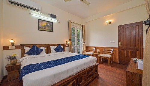Royal Suite, 2 Bedrooms, Balcony, Garden Area