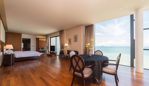 4 Bedrooms Villa with Private Pool