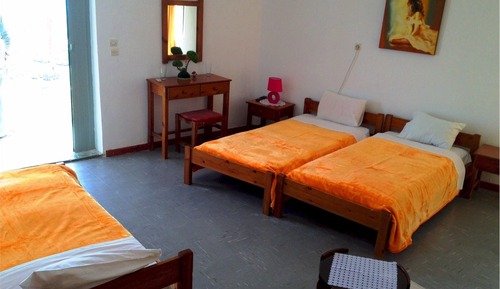 Economy Triple Room, Sea View