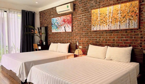 Family Room, Garden View