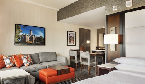 Suite, 1 King Bed, Accessible (2 Room, Hearing Access)
