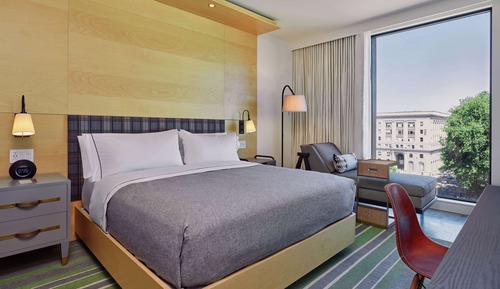 Deluxe Room, 1 King Bed, Accessible, City View (Hearing)