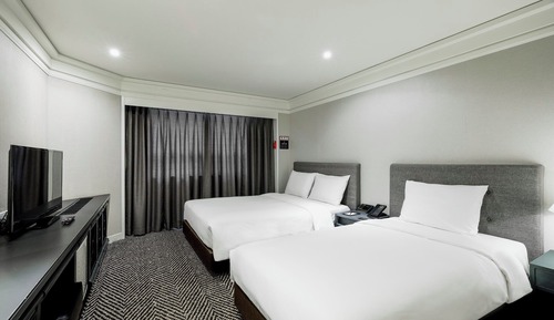 Deluxe Family Twin Room, Bathtub
