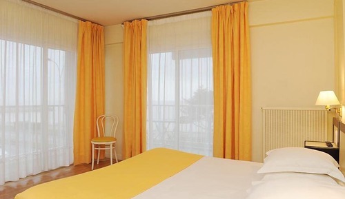 Superior Double Room (Fantastique)